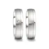 Alianzas de boda de acero con diamante