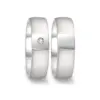 Alianzas de boda de acero con diamante