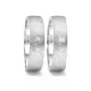 Alianzas de boda de acero con diamante