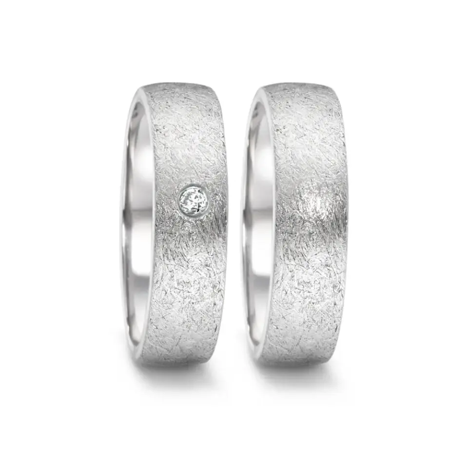Alianzas de boda de acero con diamante
