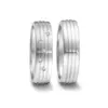 Alianzas de boda de acero con diamantes