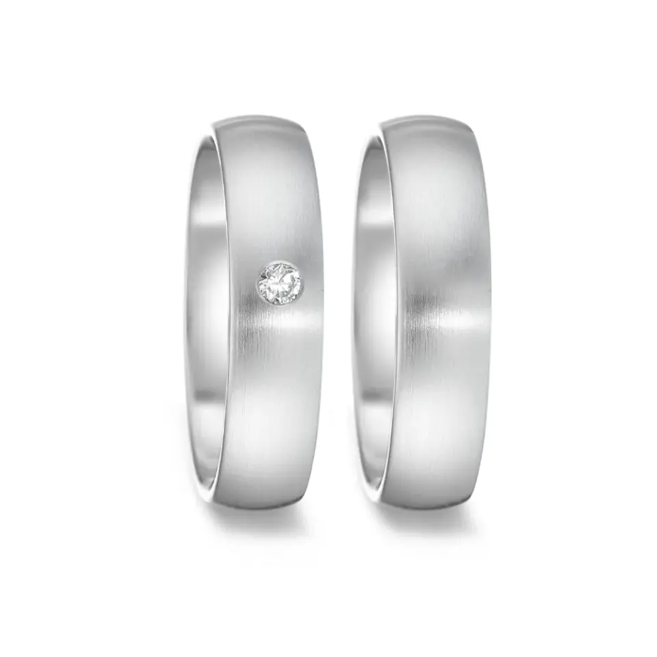 Alianzas de boda de acero con diamante
