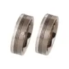 Alianzas de boda de titanio y platino con diamante