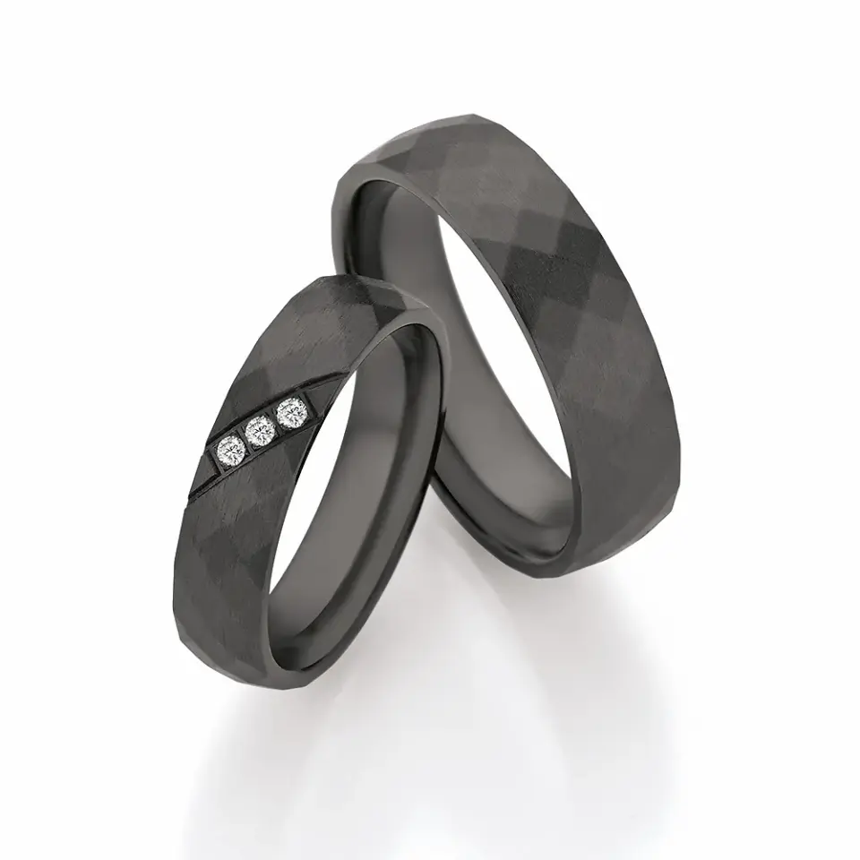 Alianzas de boda de zirconio con diamantes