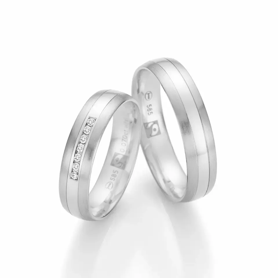 Alianzas de boda de oro blanco con diamantes