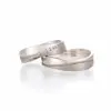 Alianzas de boda de oro blanco con diamantes