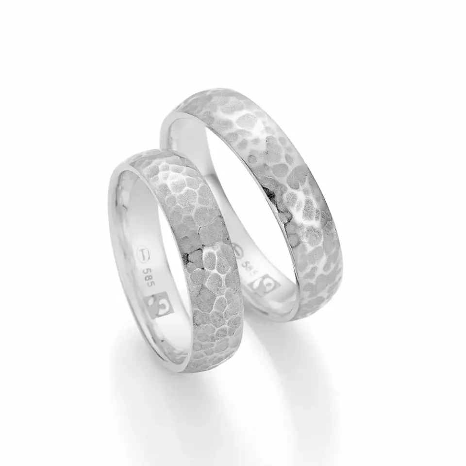 Alianzas de boda de oro blanco