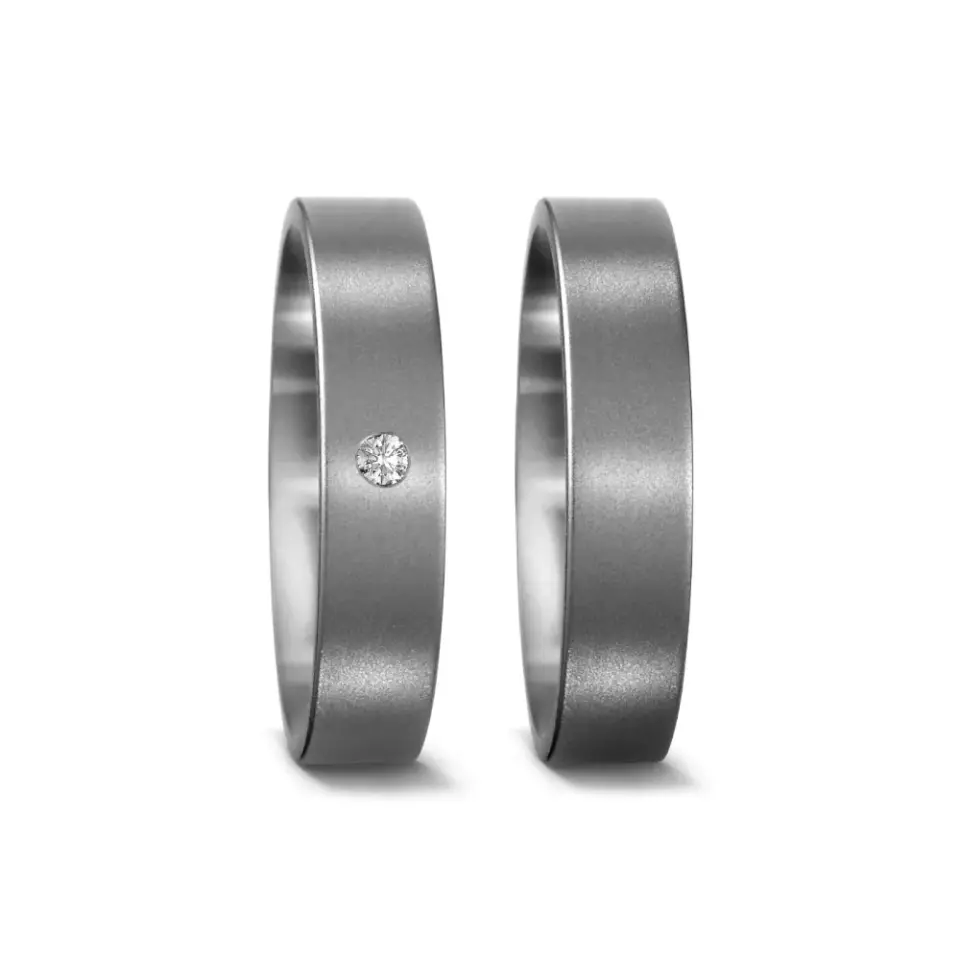Alianzas de boda de titanio con diamante