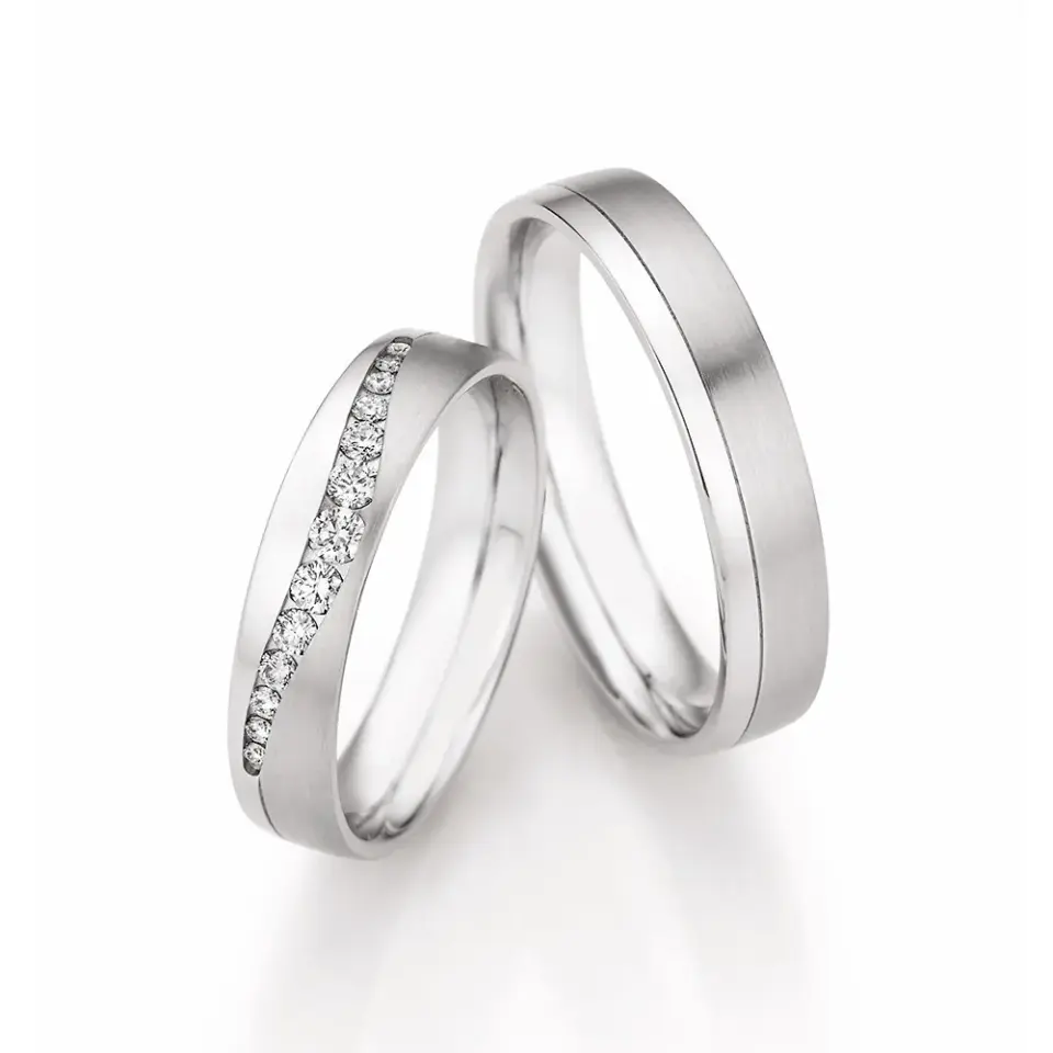 Alianzas de boda de platino con diamantes
