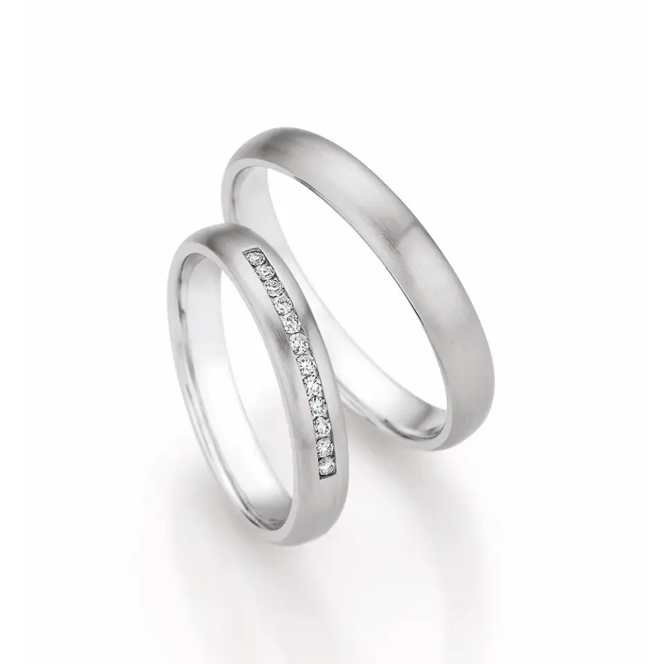 Alianzas de boda de platino con diamantes