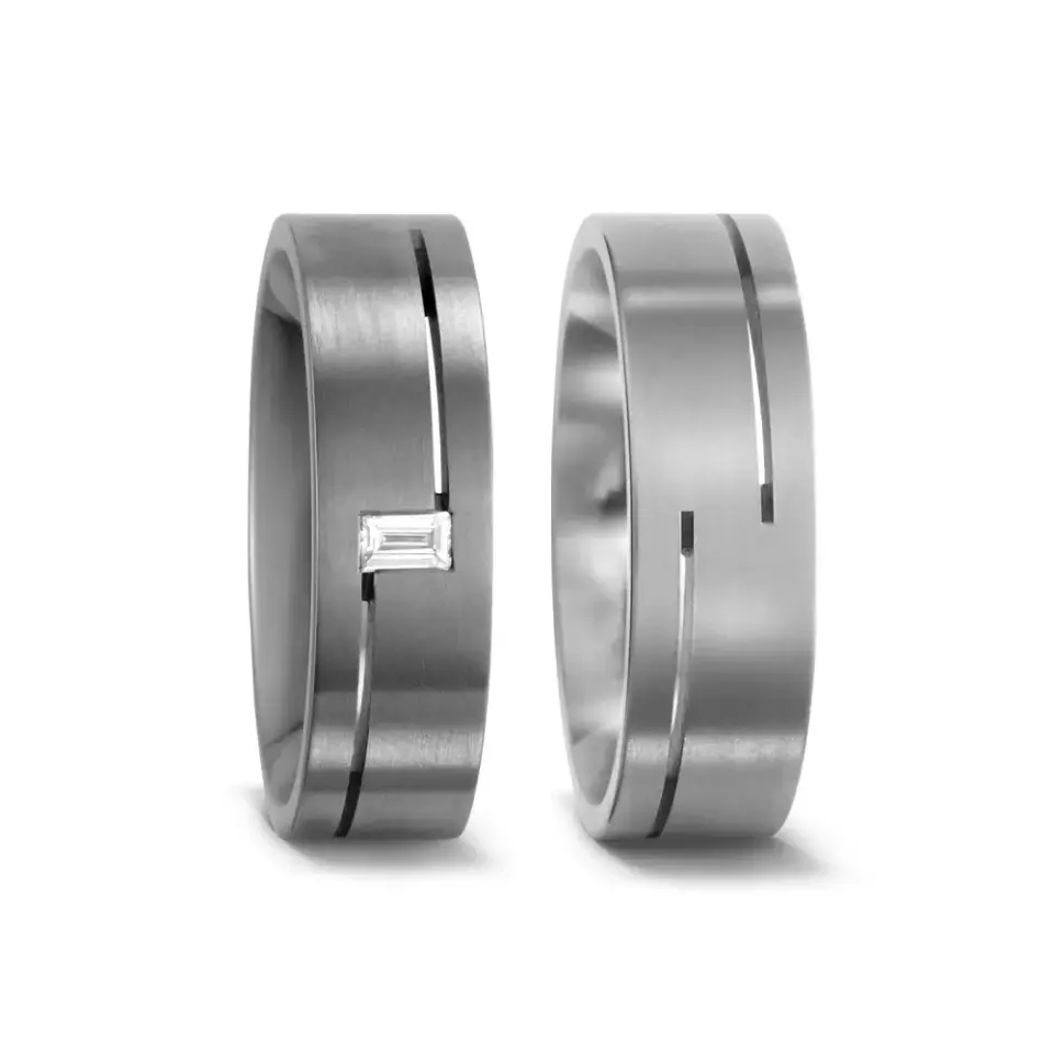 Alianzas de boda de titanio con diamante