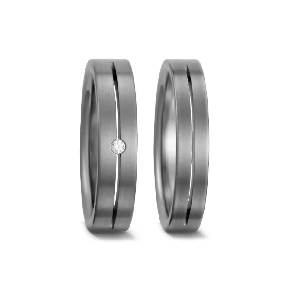 Alianzas de boda de titanio con diamante