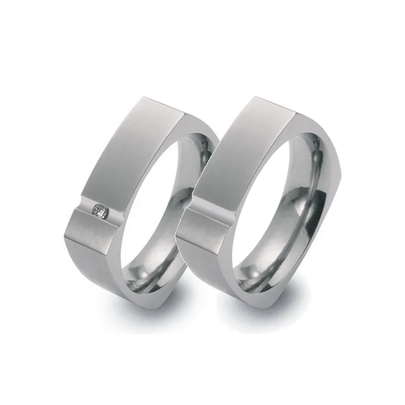 Alianzas de boda de titanio con diamante