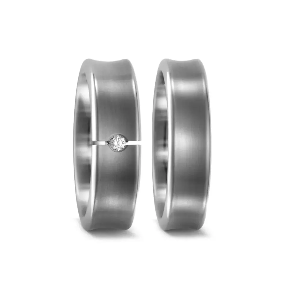 Alianzas de boda de titanio con diamante