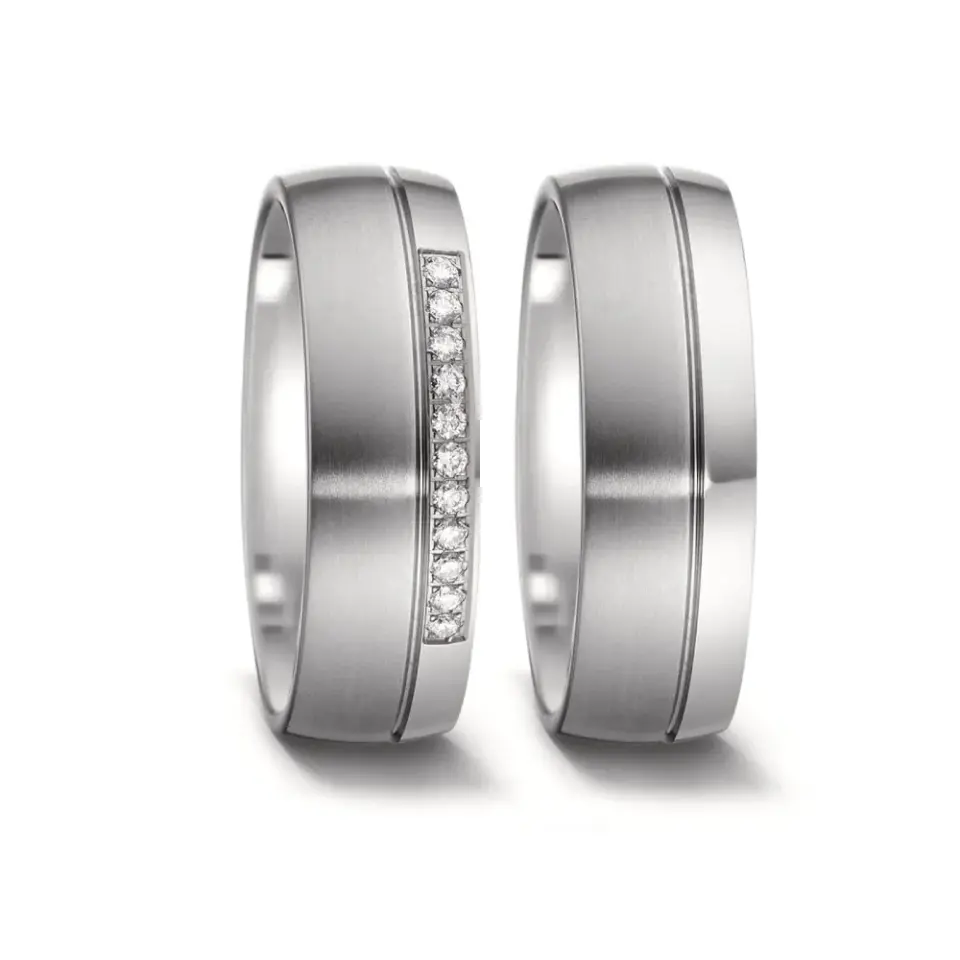 Alianzas de boda de titanio con diamantes