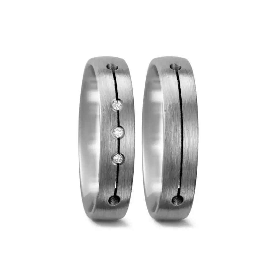 Alianzas de boda de titanio con diamantes