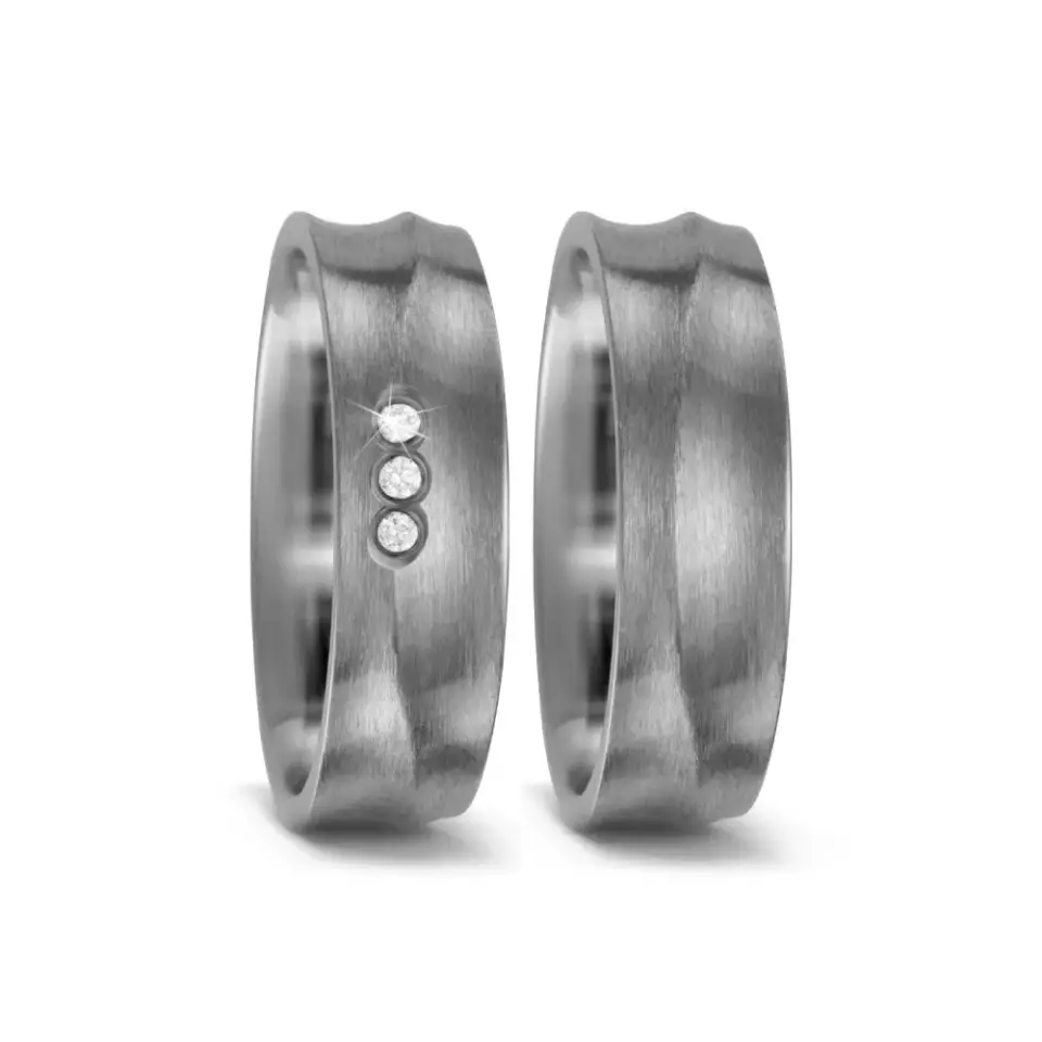 Alianzas de boda de titanio con diamantes