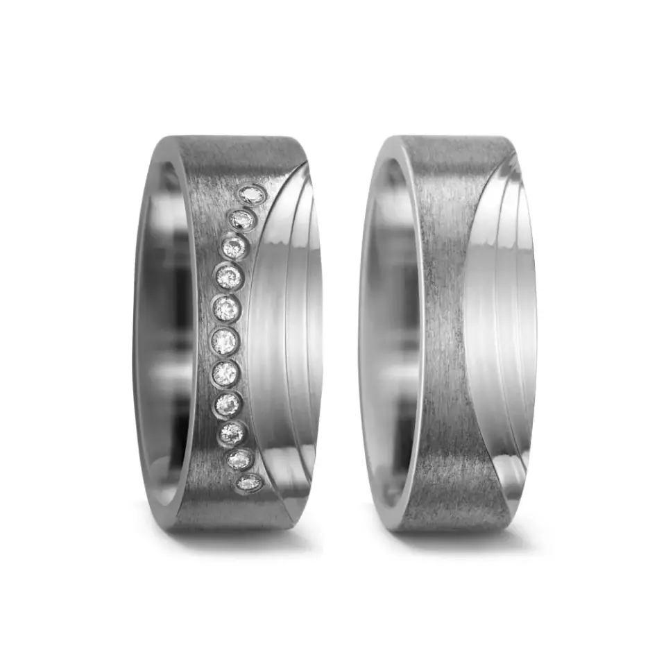 Alianzas de boda de titanio con diamantes