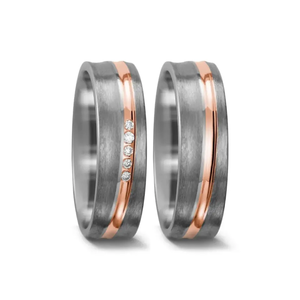 Alianzas de boda de titanio y oro rosado con diamantes