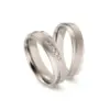 Alianzas de boda de titanio con diamantes