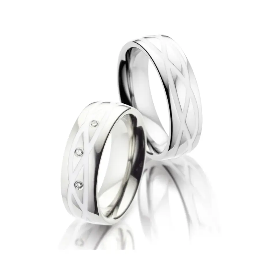Alianzas de boda de titanio y cerámica con diamantes