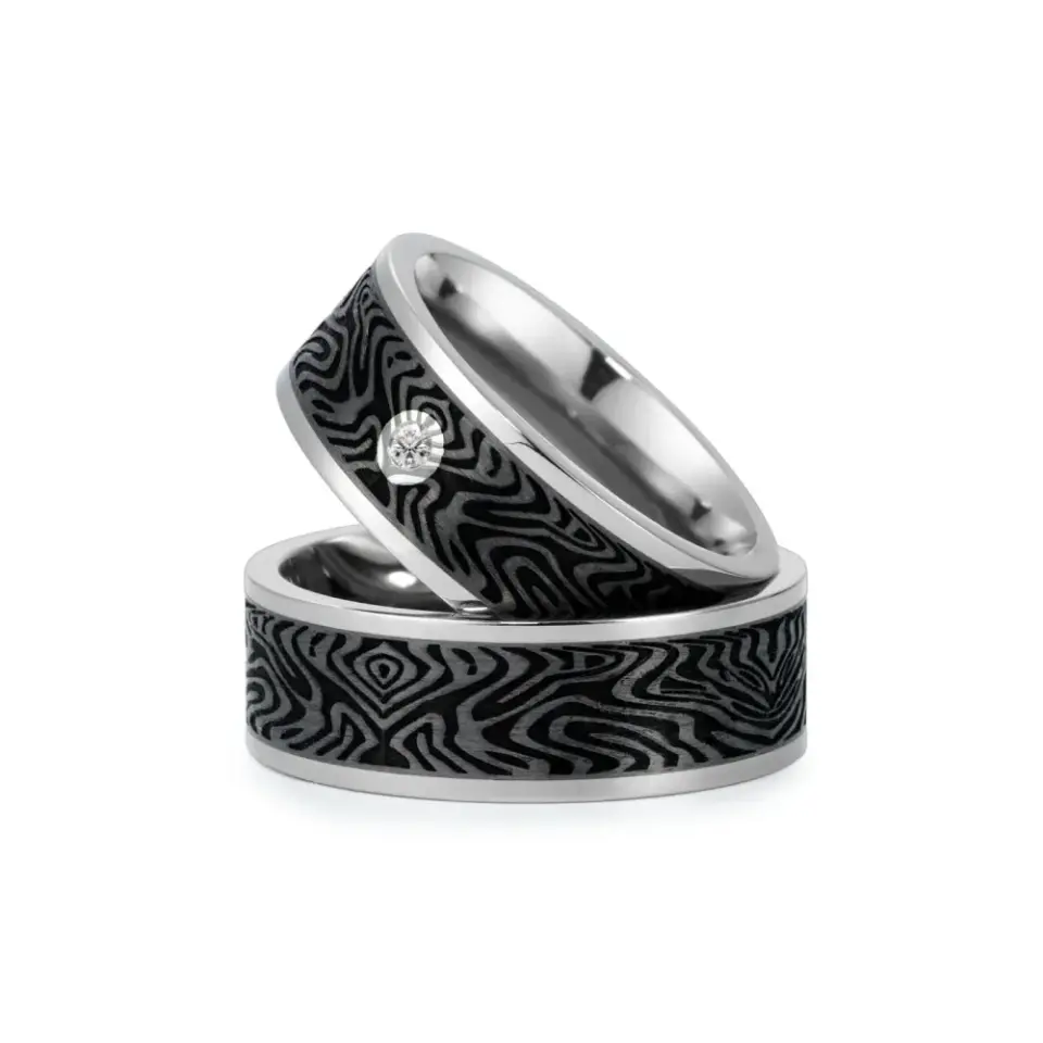 Alianzas de boda de titanio y carbono con diamante