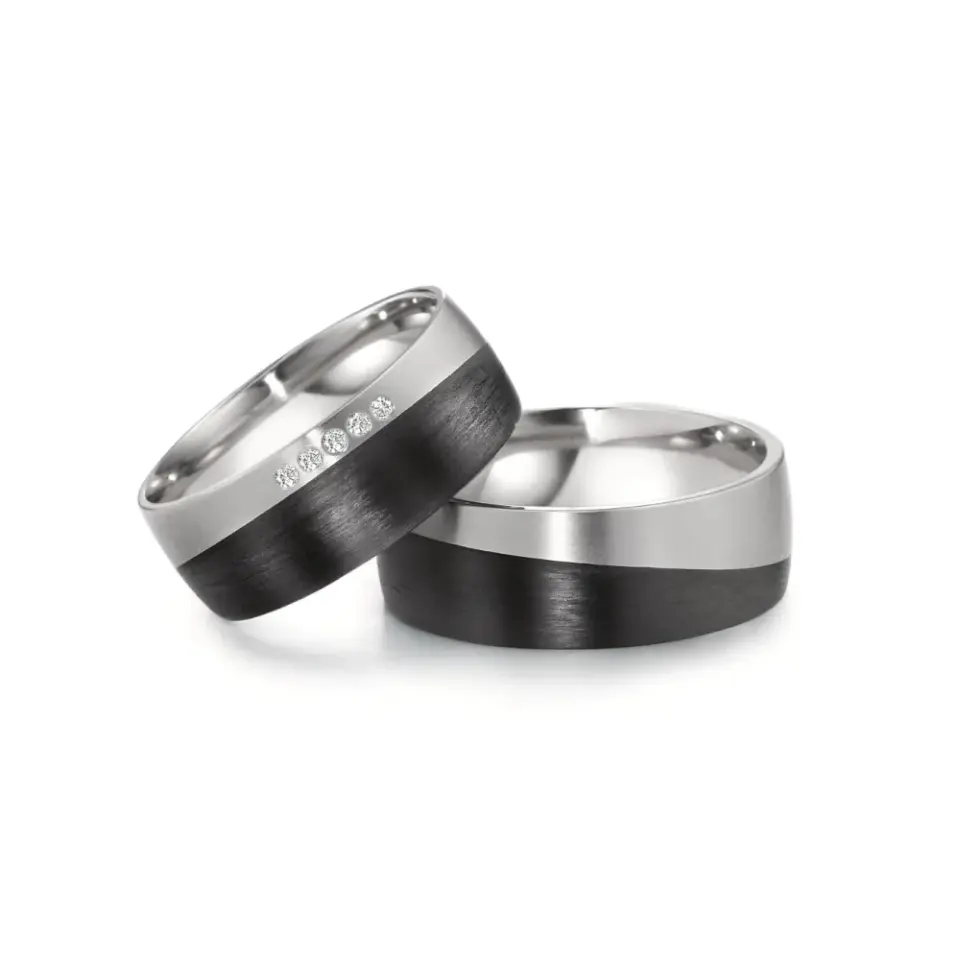 Alianzas de boda de titanio y carbono con diamantes
