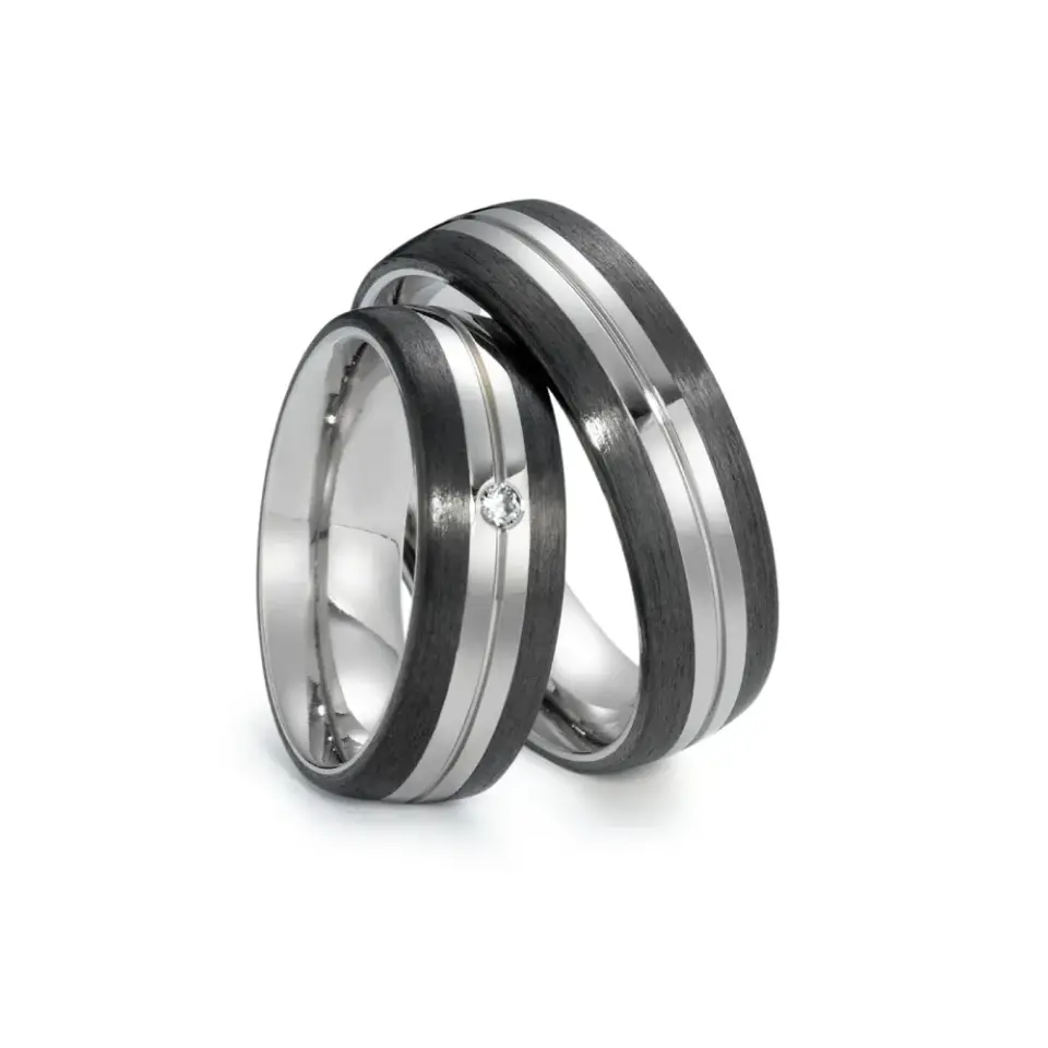 Alianzas de boda de titanio y carbono con diamante