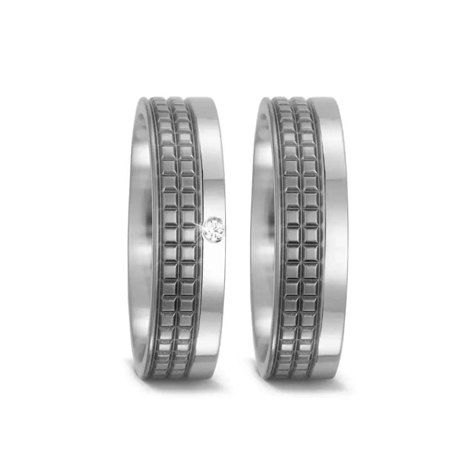 Alianzas de boda de titanio con diamante