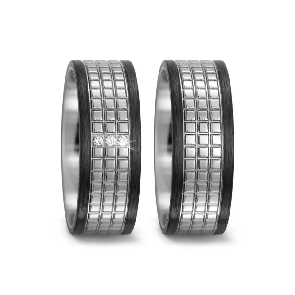 Alianzas de boda de titanio y carbono con diamantes