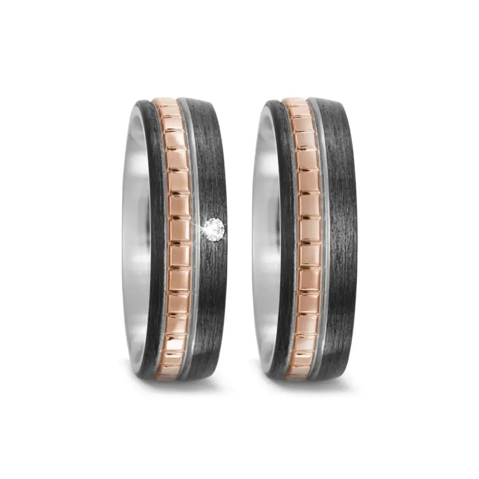Alianzas de boda de titanio y carbono con diamante