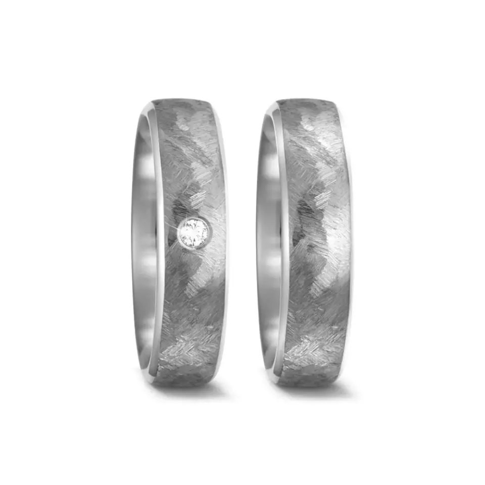 Alianzas de boda de titanio con diamante