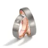 Alianzas de boda de titanio y oro rosado con diamante