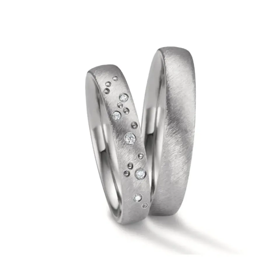 Alianzas de boda de zirconio con diamantes