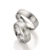 Alianzas de boda de plata con diamante