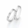 Alianzas de boda de plata con diamante