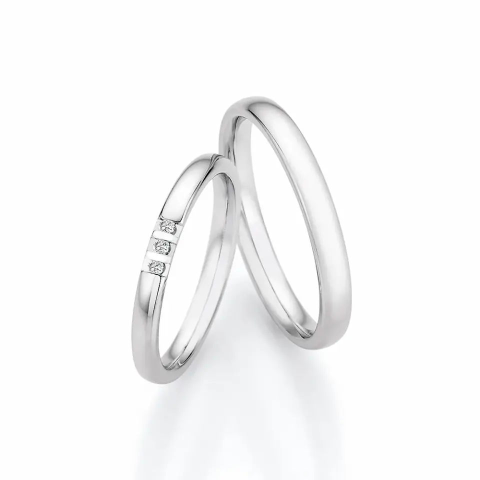 Alianzas de boda de plata con diamantes