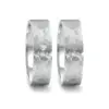 Alianzas de boda de acero con diamante