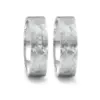 Alianzas de boda de acero con diamantes