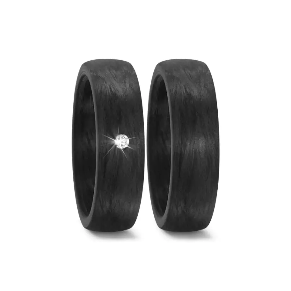 Alianzas de boda de carbono con diamante