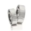 Alianzas de boda de acero con diamantes