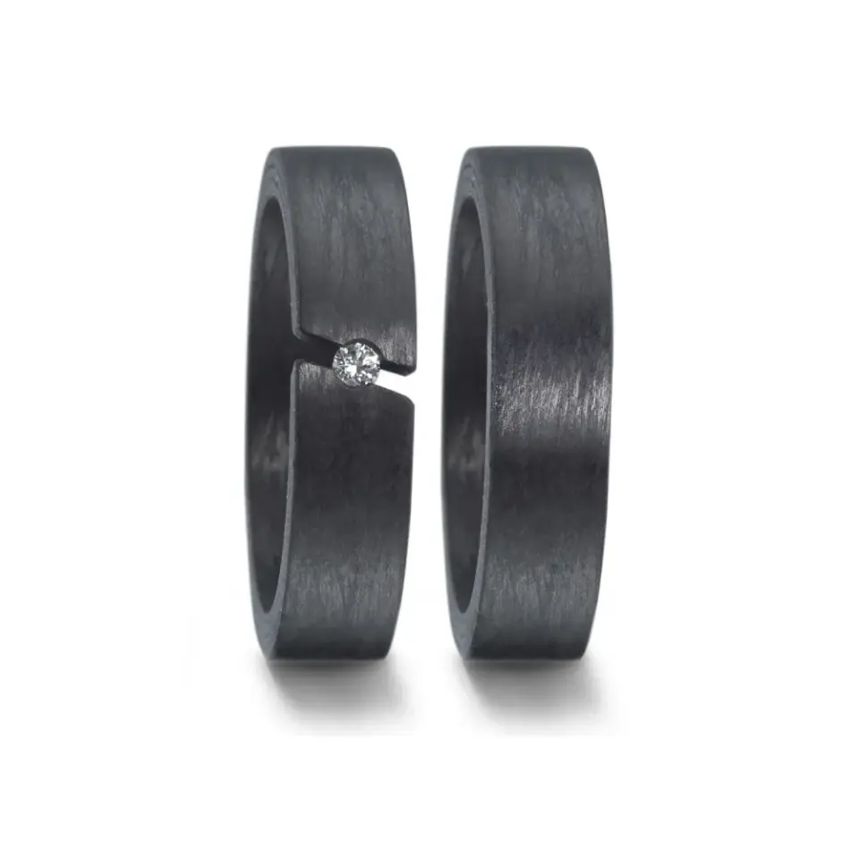 Alianzas de boda de carbono con diamante