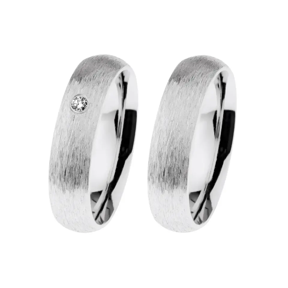 Alianzas de boda de acero con diamante