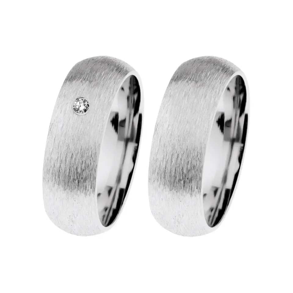 Alianzas de boda de acero con diamante