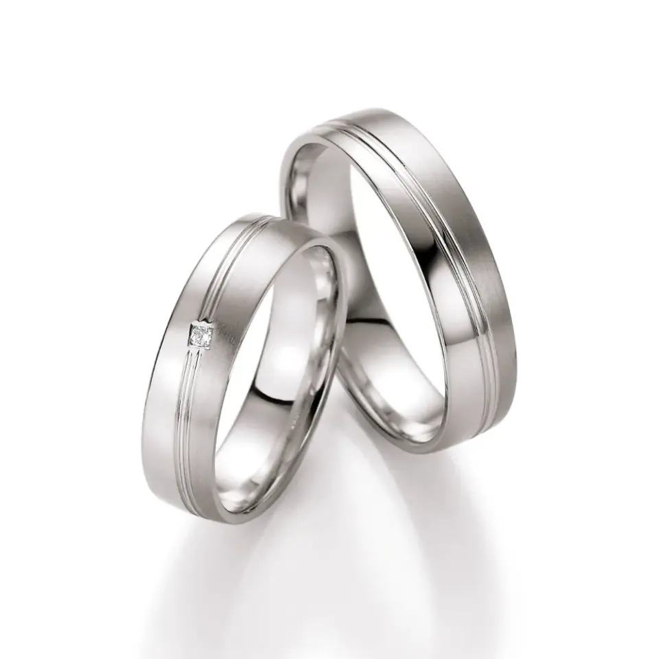 Alianzas de boda de paladio con diamante