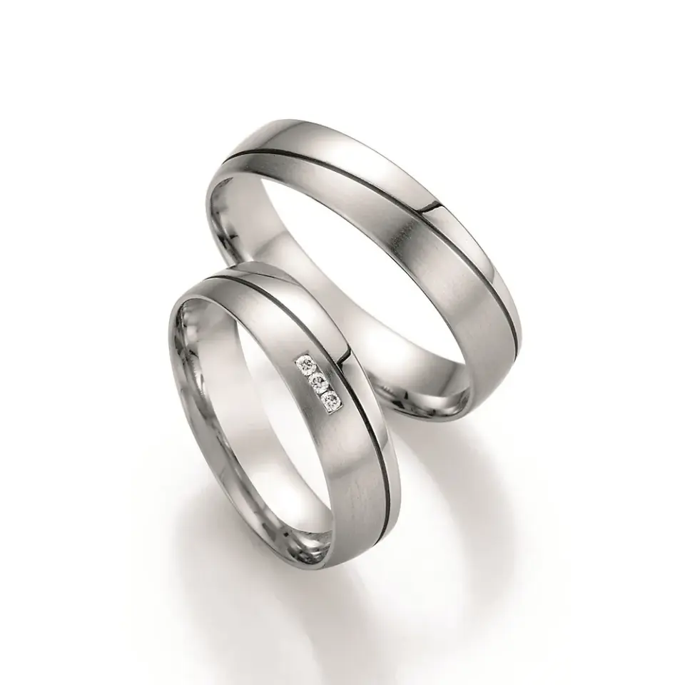 Alianzas de boda de paladio con diamantes