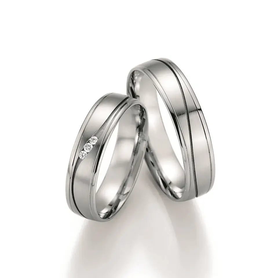 Alianzas de boda de oro blanco con diamantes