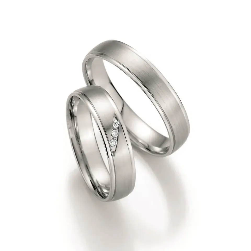 Alianzas de boda de oro blanco con diamantes
