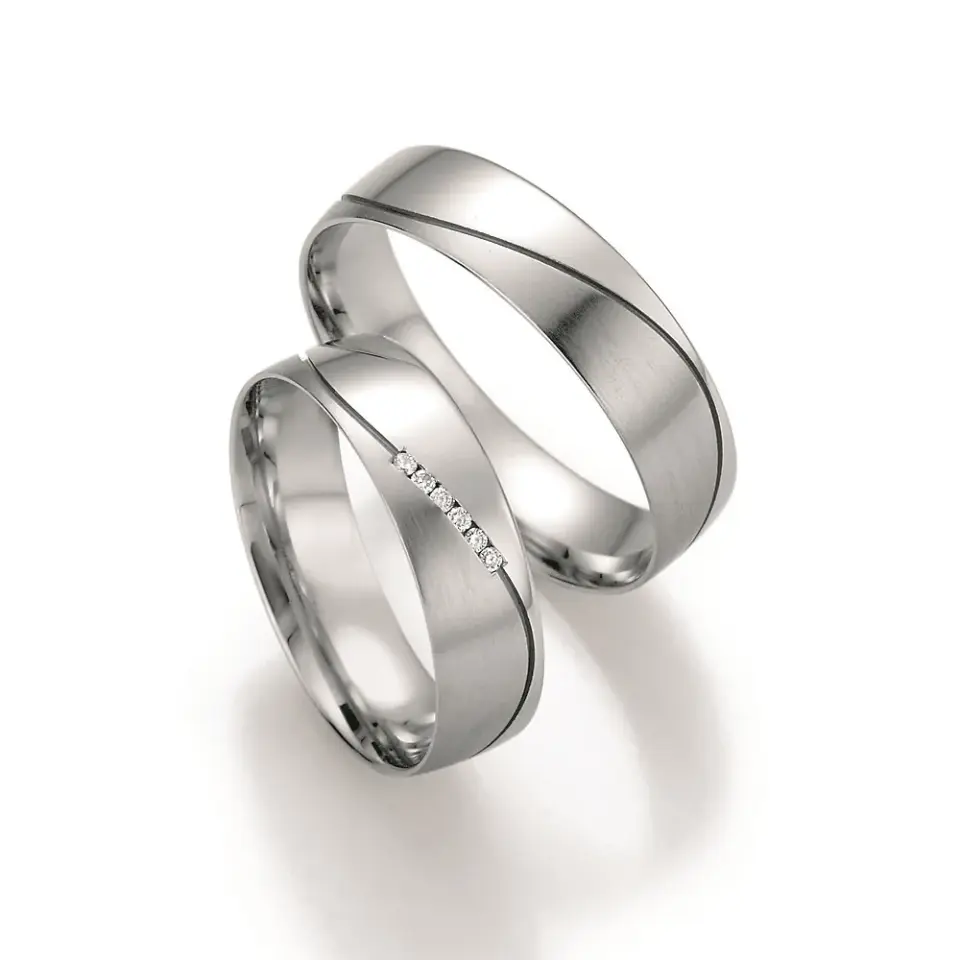Alianzas de boda de paladio con diamantes