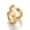 Alianzas de boda de oro amarillo con diamantes